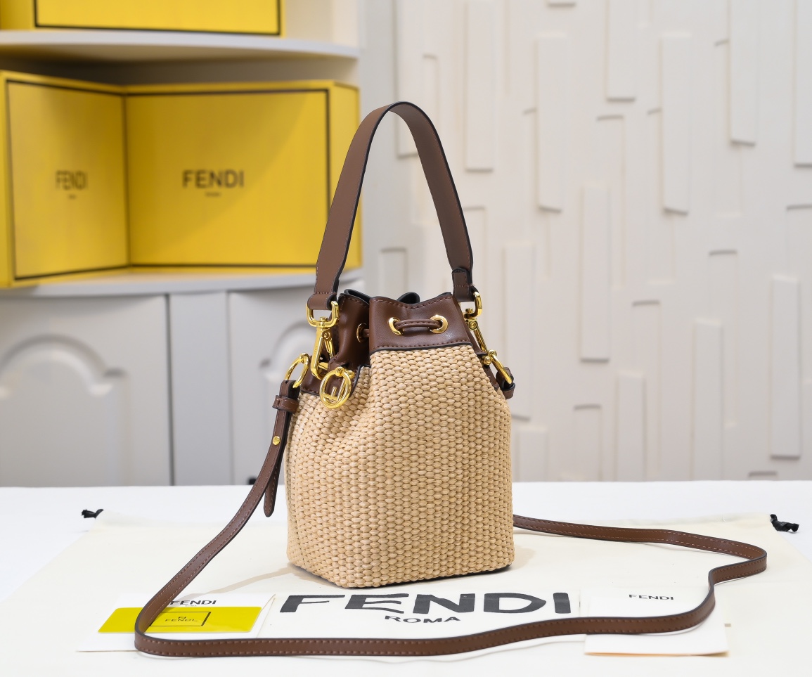 FENDI Mon Tresor Small Bucket Bag