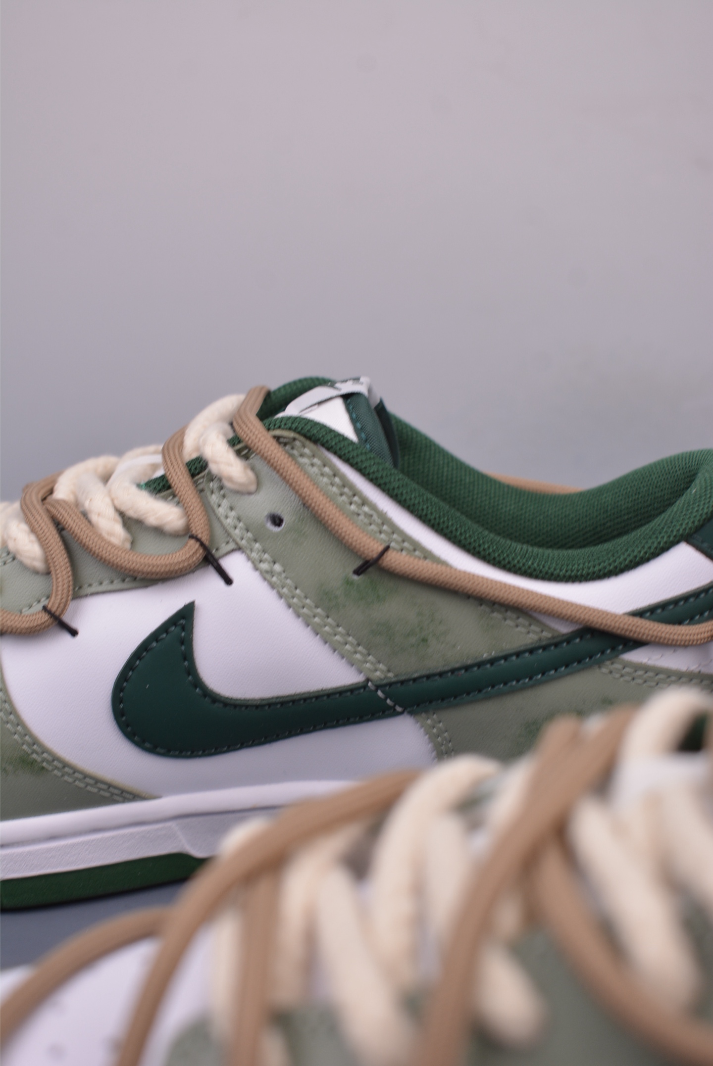 NIKE SB Dunk Low sneakers Butterfly Bamboo Forest DD1391-101