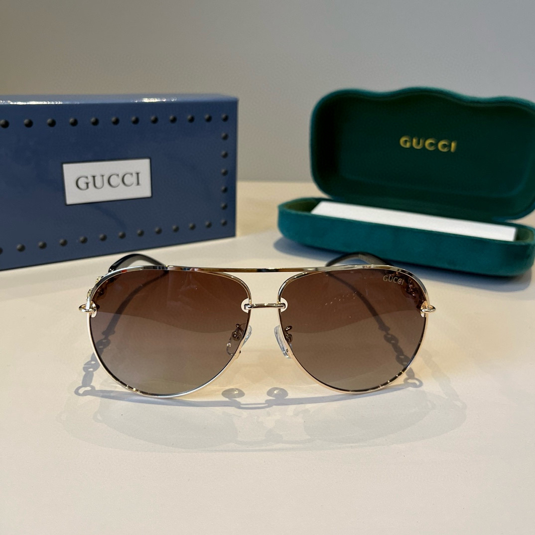 Gucci Round Frame Sunglasses