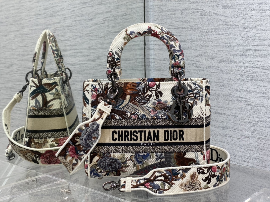 Dior Winter Garden Series Lady Embroidered Handbag 6605