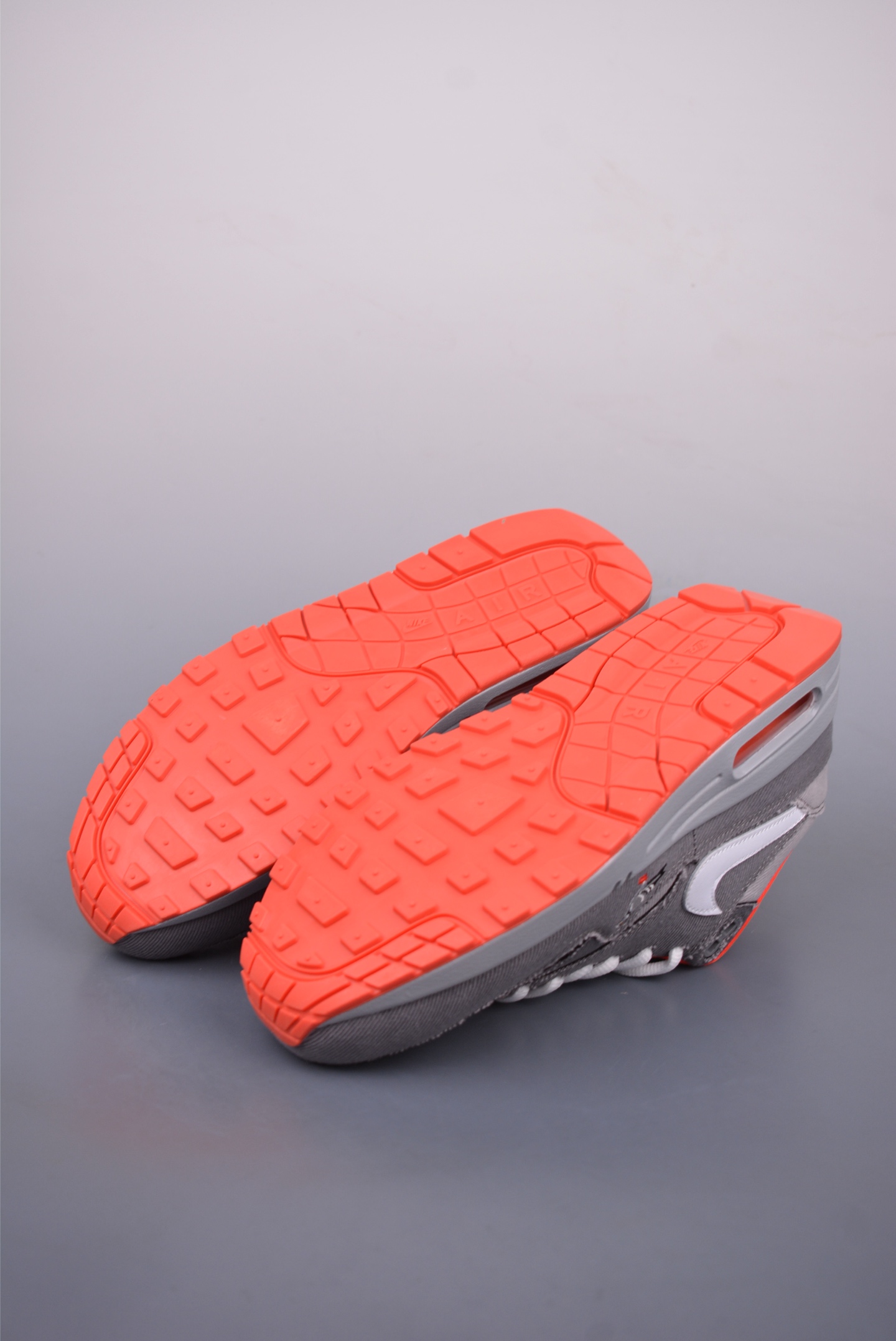 Jeff Staple x Nike Air Max 1 87 Original Series Running Shoes Pigeon Gray Pigeon BV1977-011