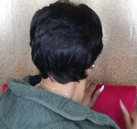 New Short Curly Wig