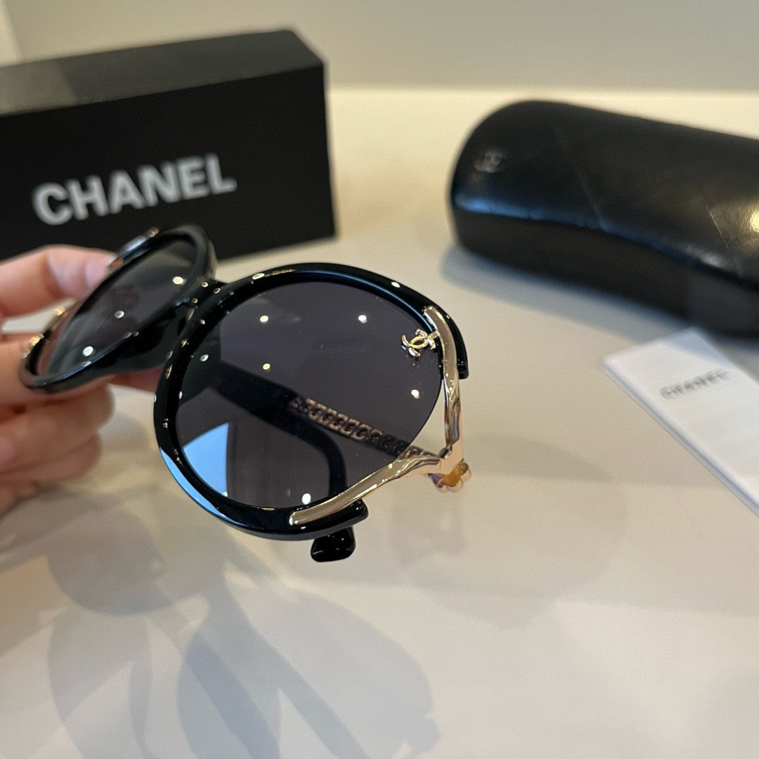 Chanel round frame sunglasses