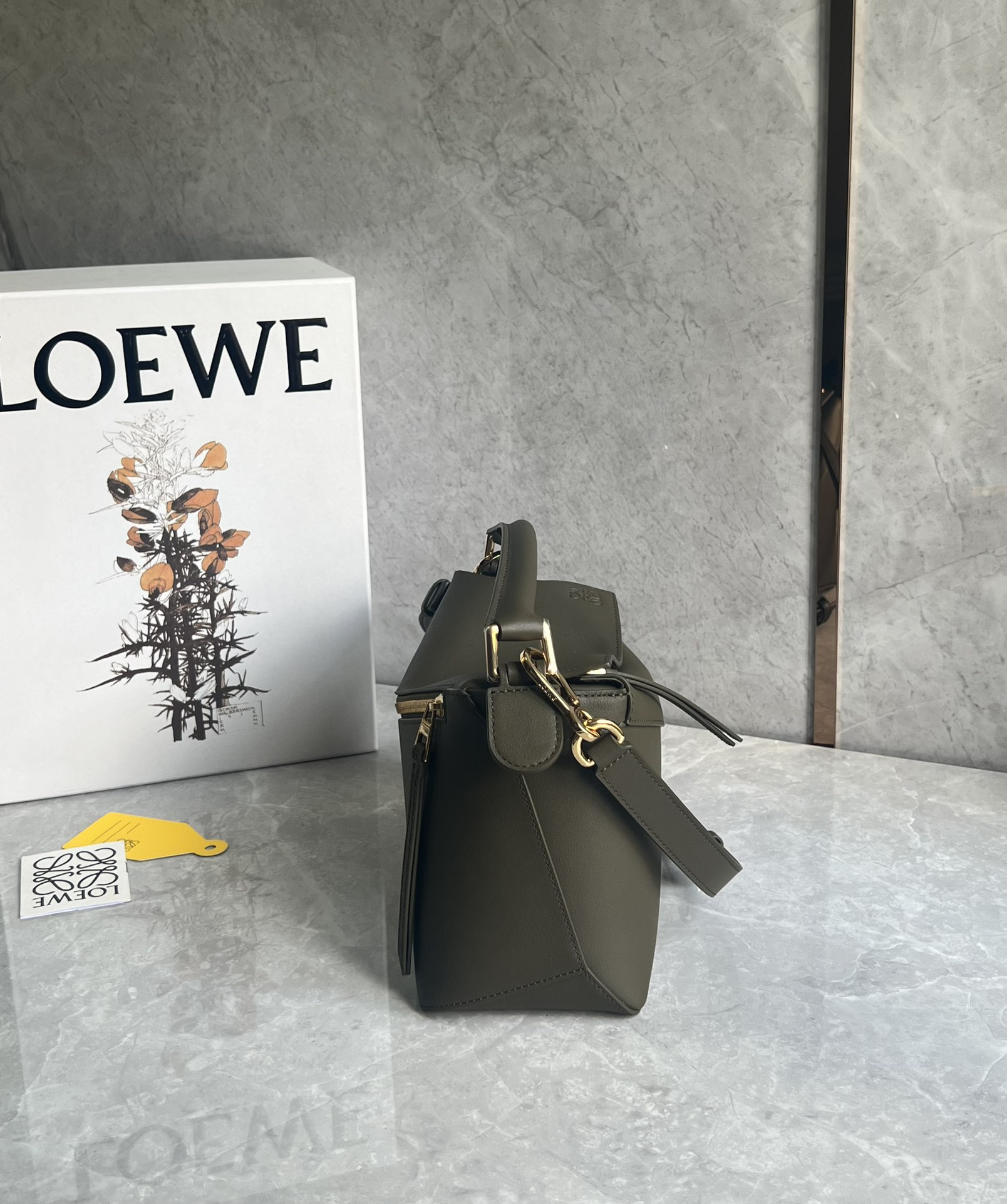 Loewe suede colorblocked zzle bag 0681