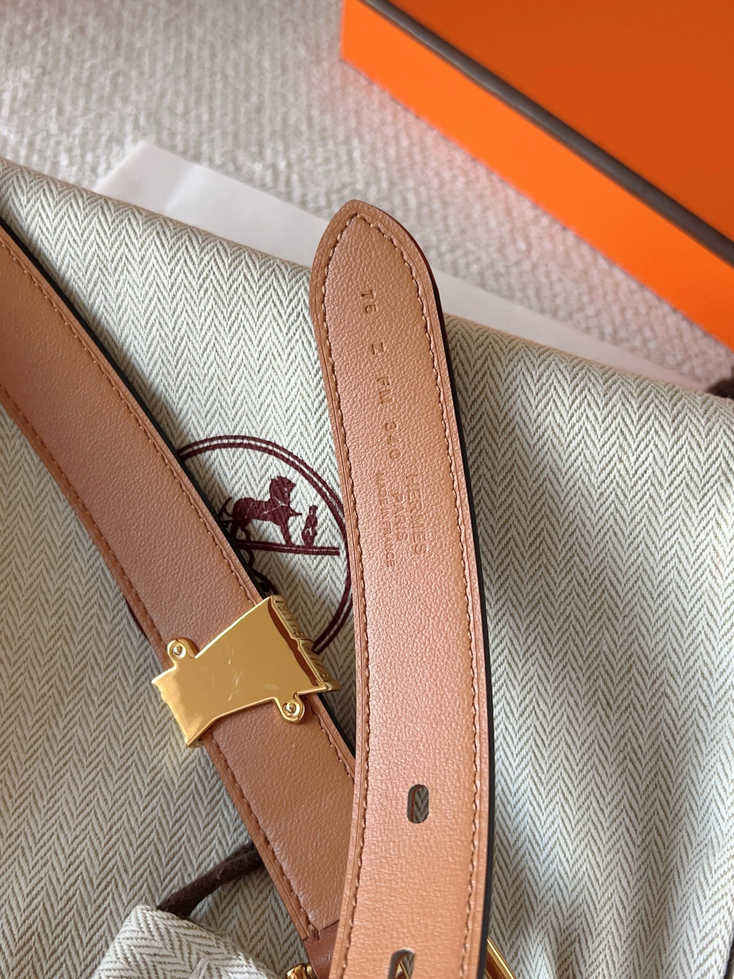 Hermès Women's Calfskin Double-Sided Pin Buckle Belt 2.4cm Width