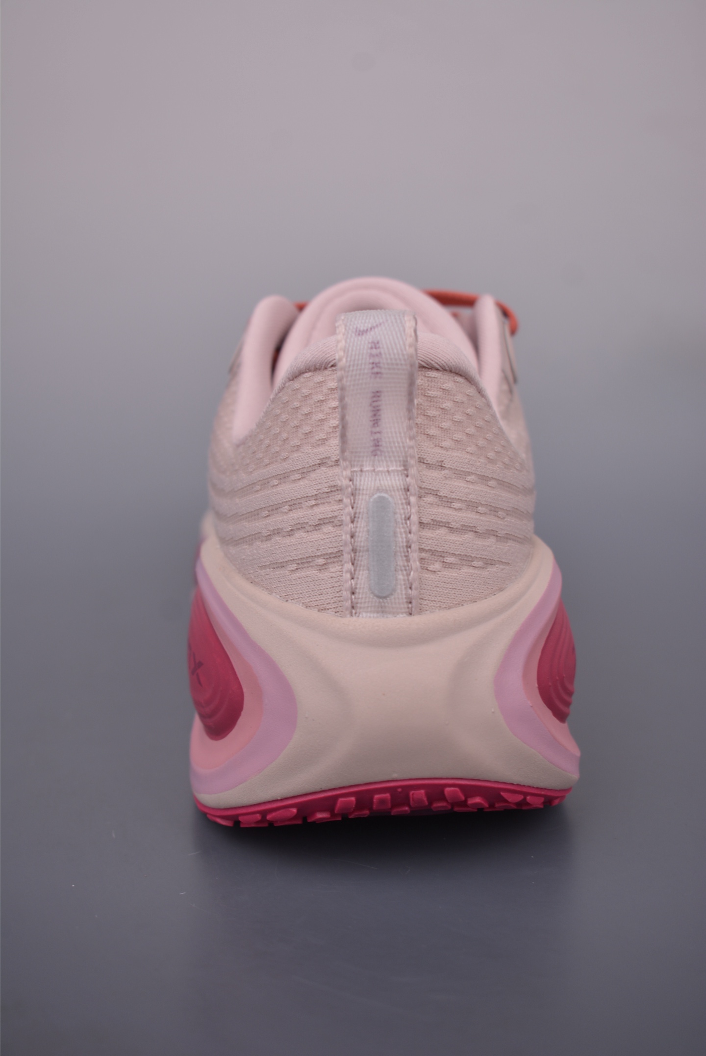 Nike Air Zoom Vomero PLUS 