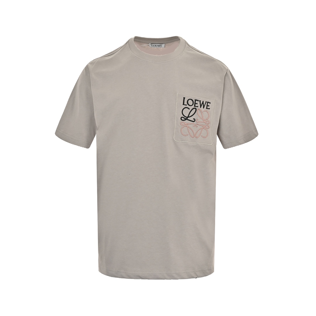 Loewe 24ss short sleeve with embroidered logo on pocket
