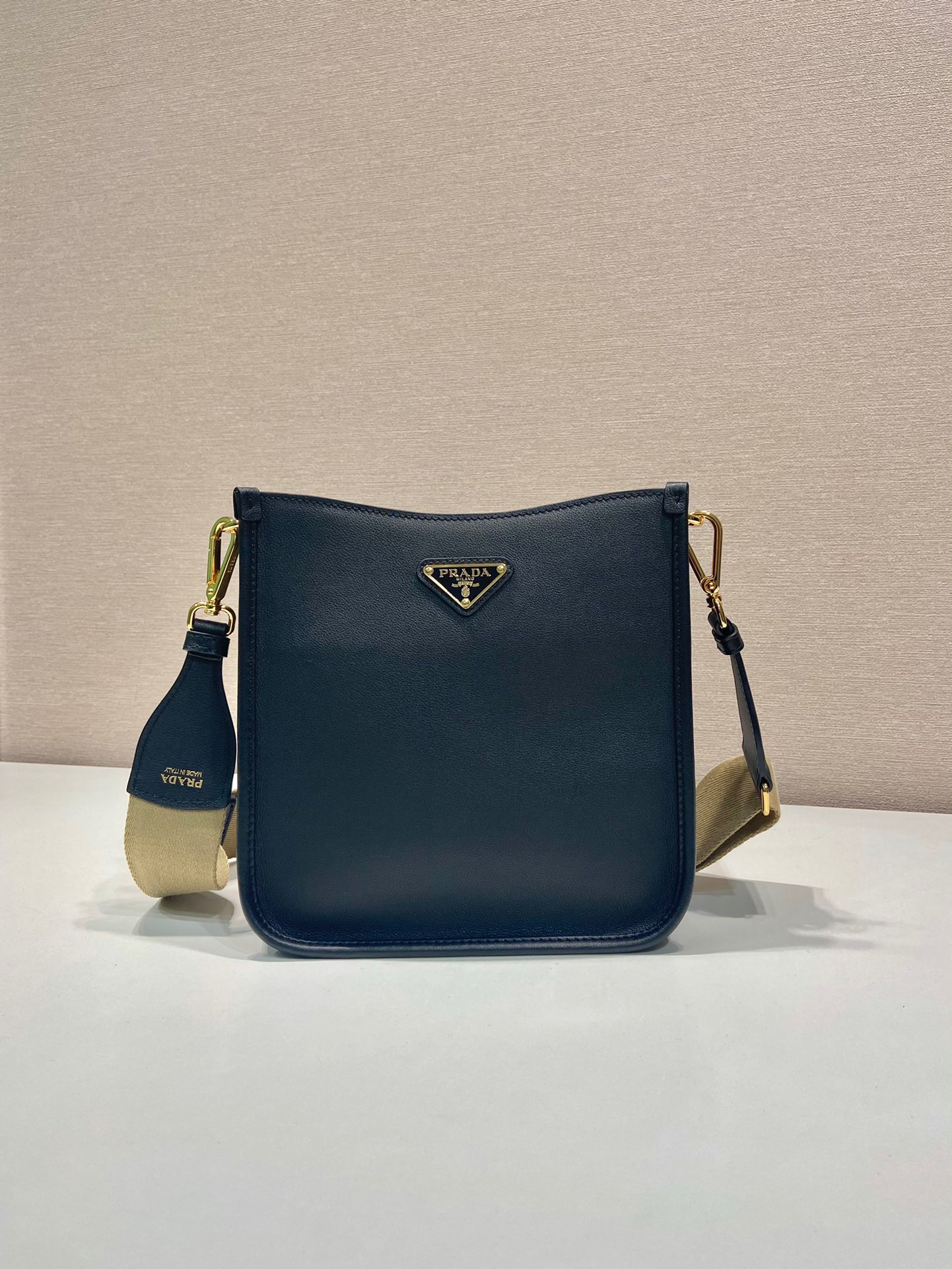 Prada tote shoulder bag 1BH220