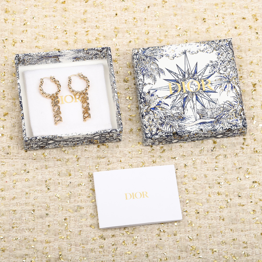 Dior chain letter earrings