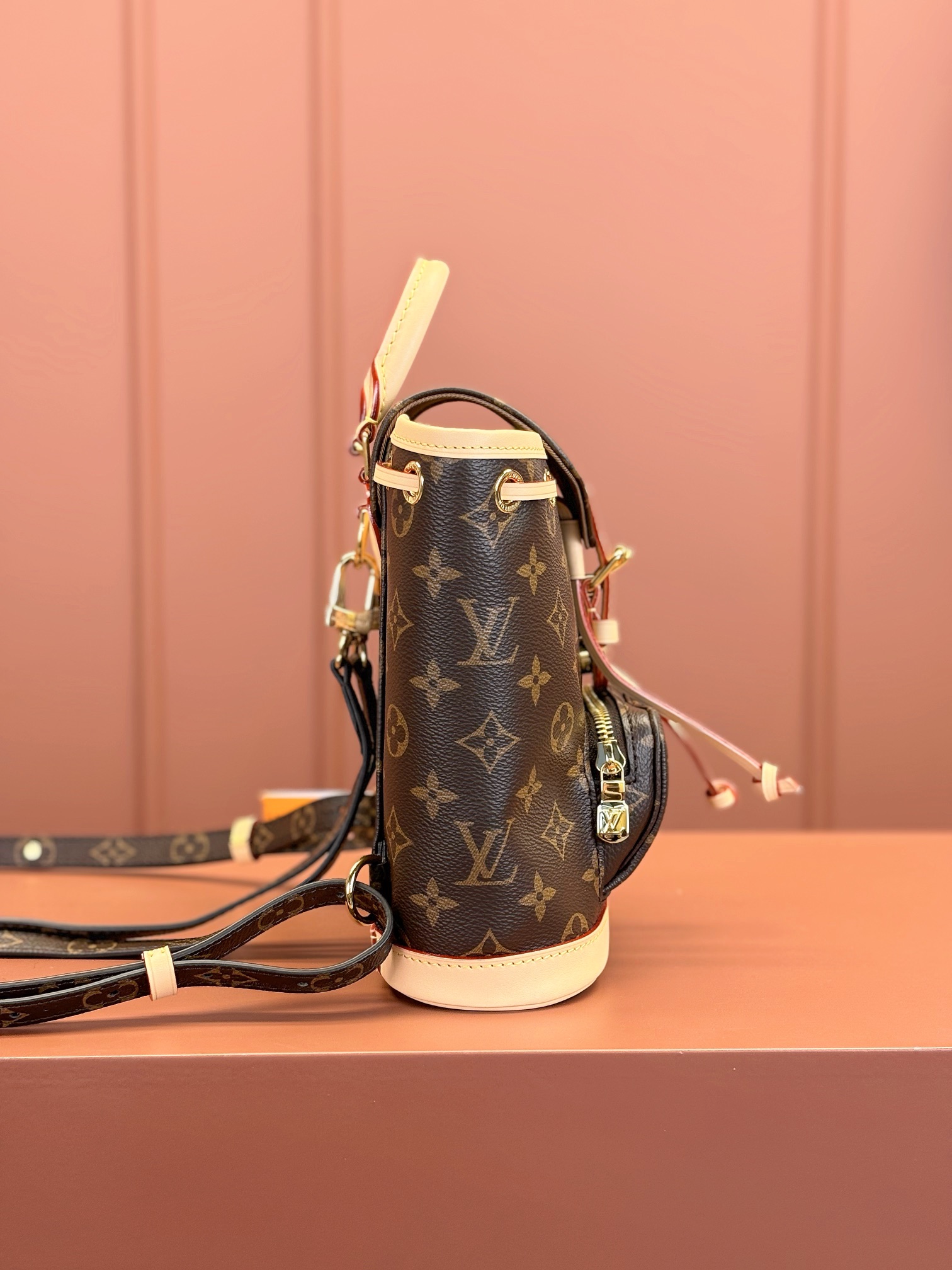 Louis Vuitton montsouris backpack M11199