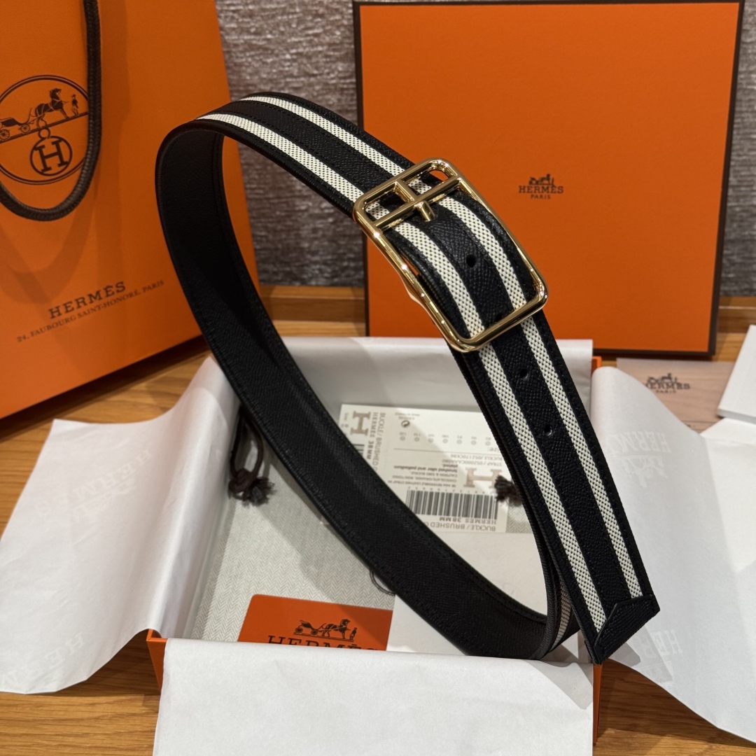 Hermès Half Cod Riviera double-faced leather belt, 3.8cm wide