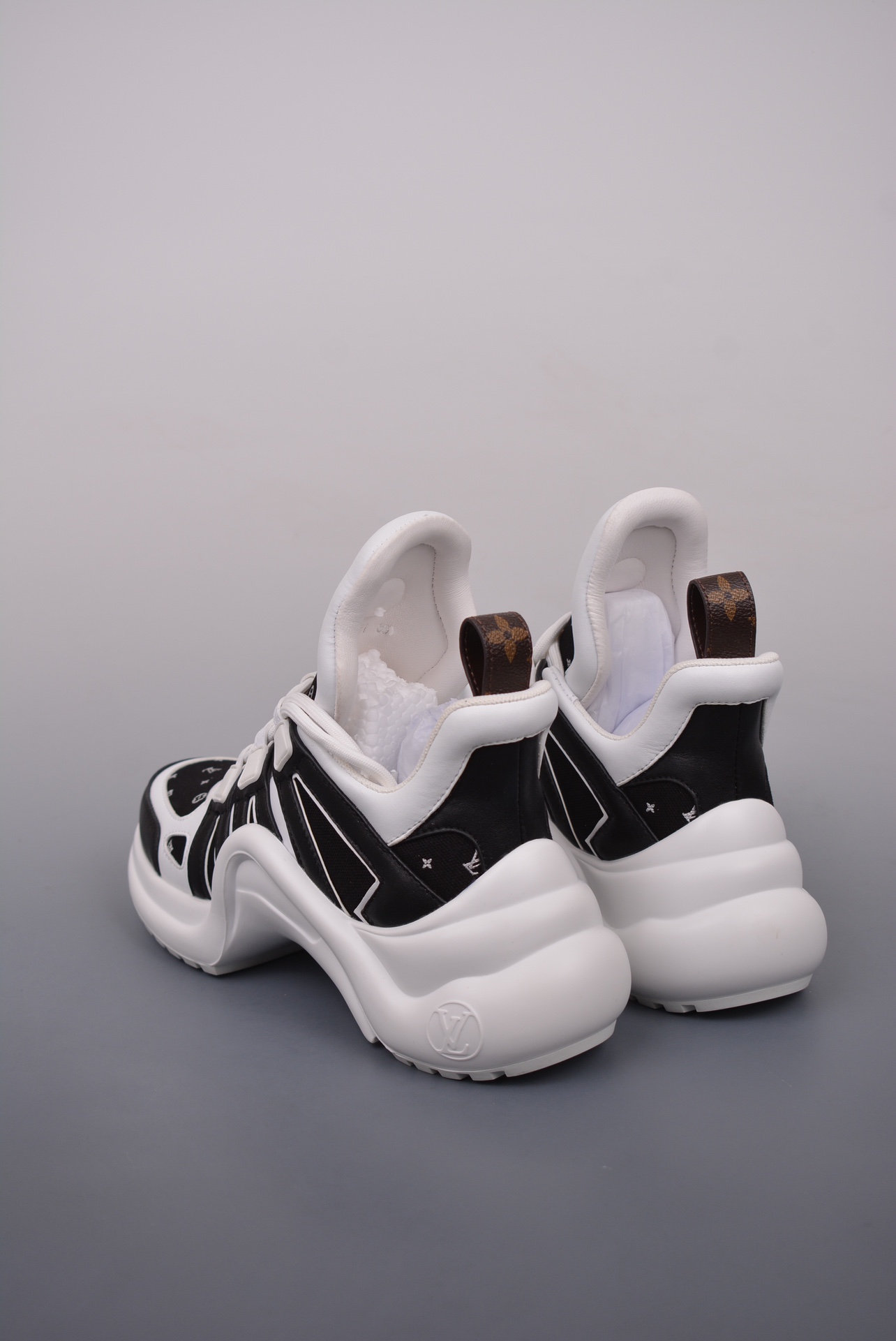 Louis Vuitton Archlight Sneakers black and white print 1ACL1A