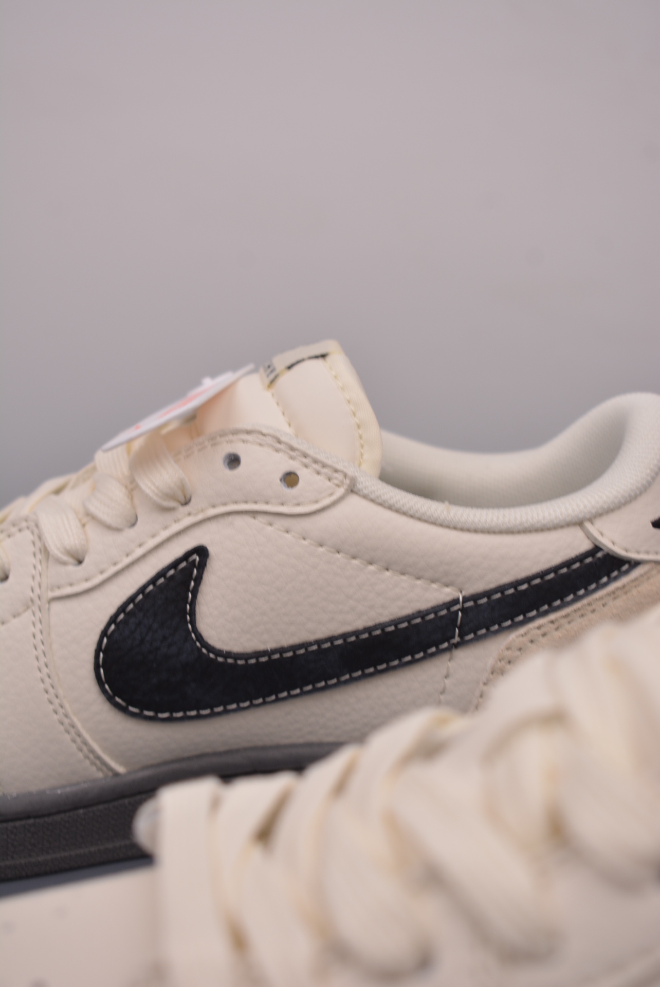 Givenchy x Travis Scott x Nike Air Jordan 1 Low OG SP off-white CF3688-030