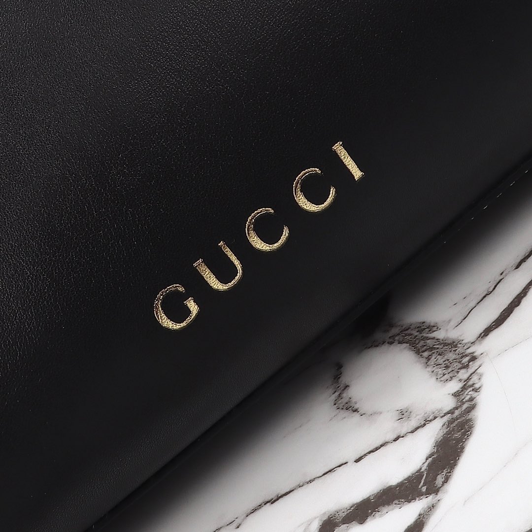Gucci GG Emblem large tote bag ‎815213 AAEC2 1000