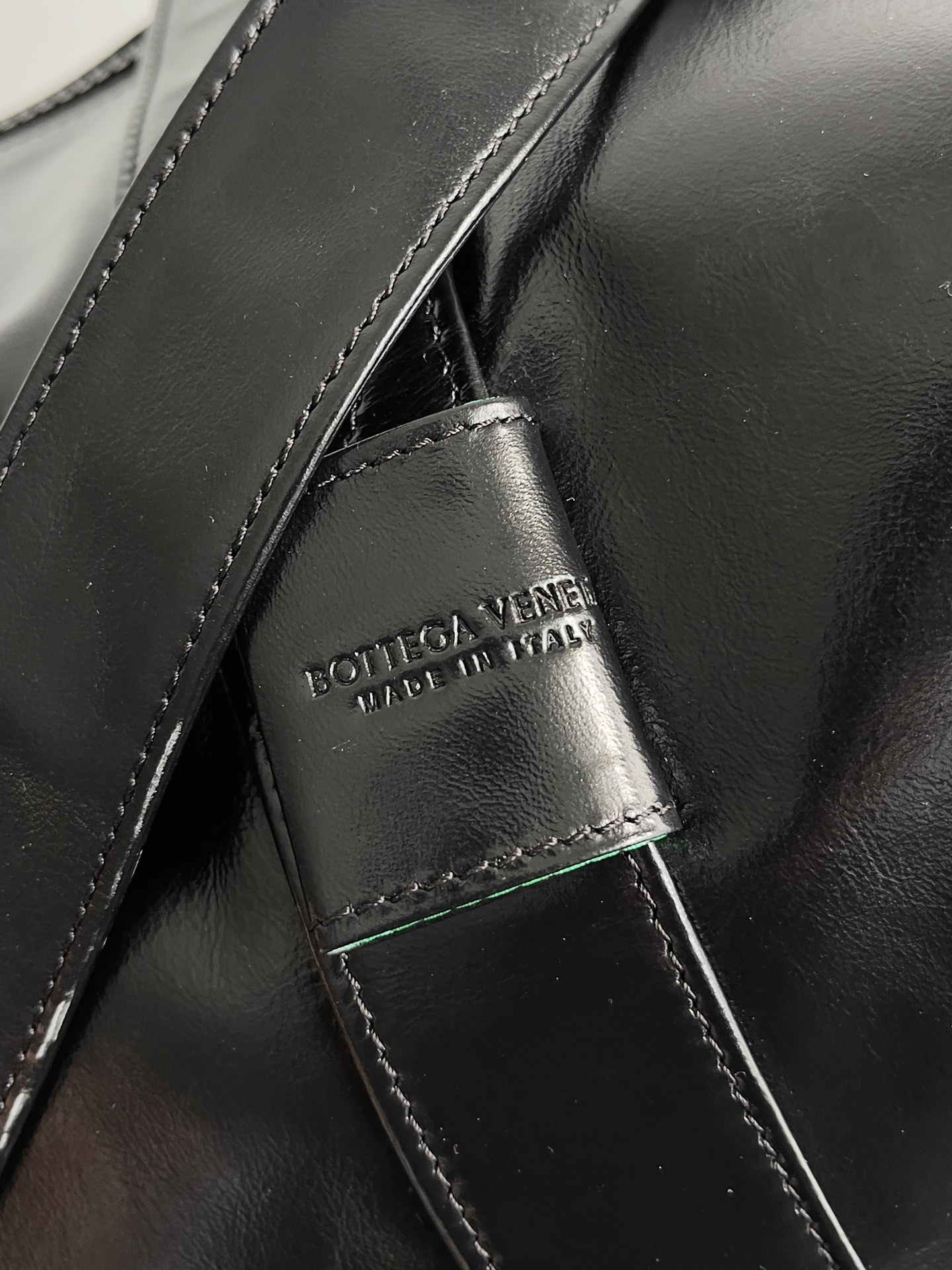 Bottega Veneta Leather Travel Bag 731192