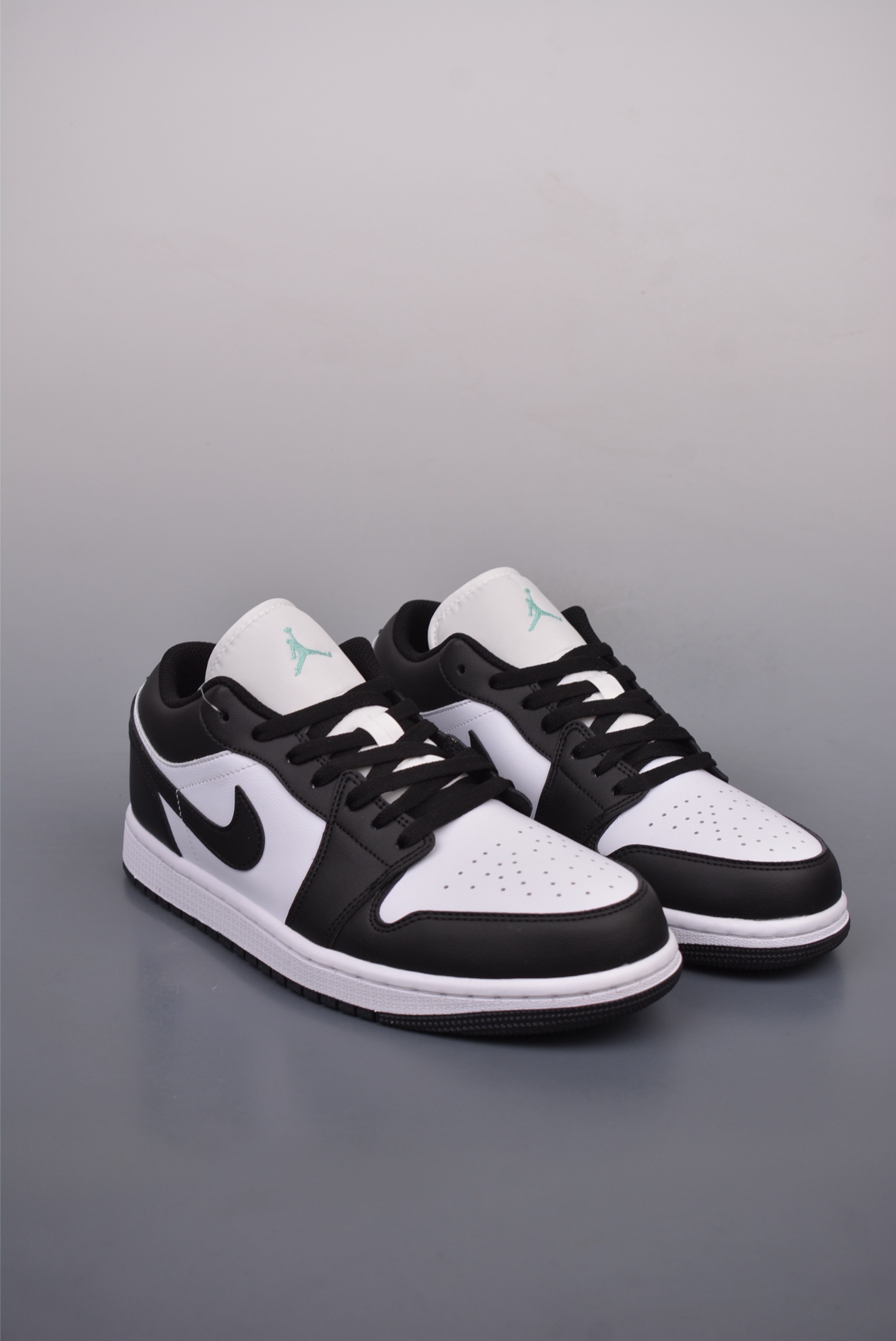 Air Jordan 1 Low Black and White Panda 553558-131
