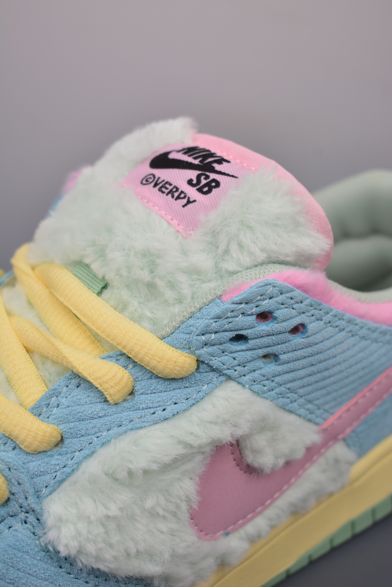 Verdy x Nike SB Dunk Low Pro Visty Plush Blue FN6040-400