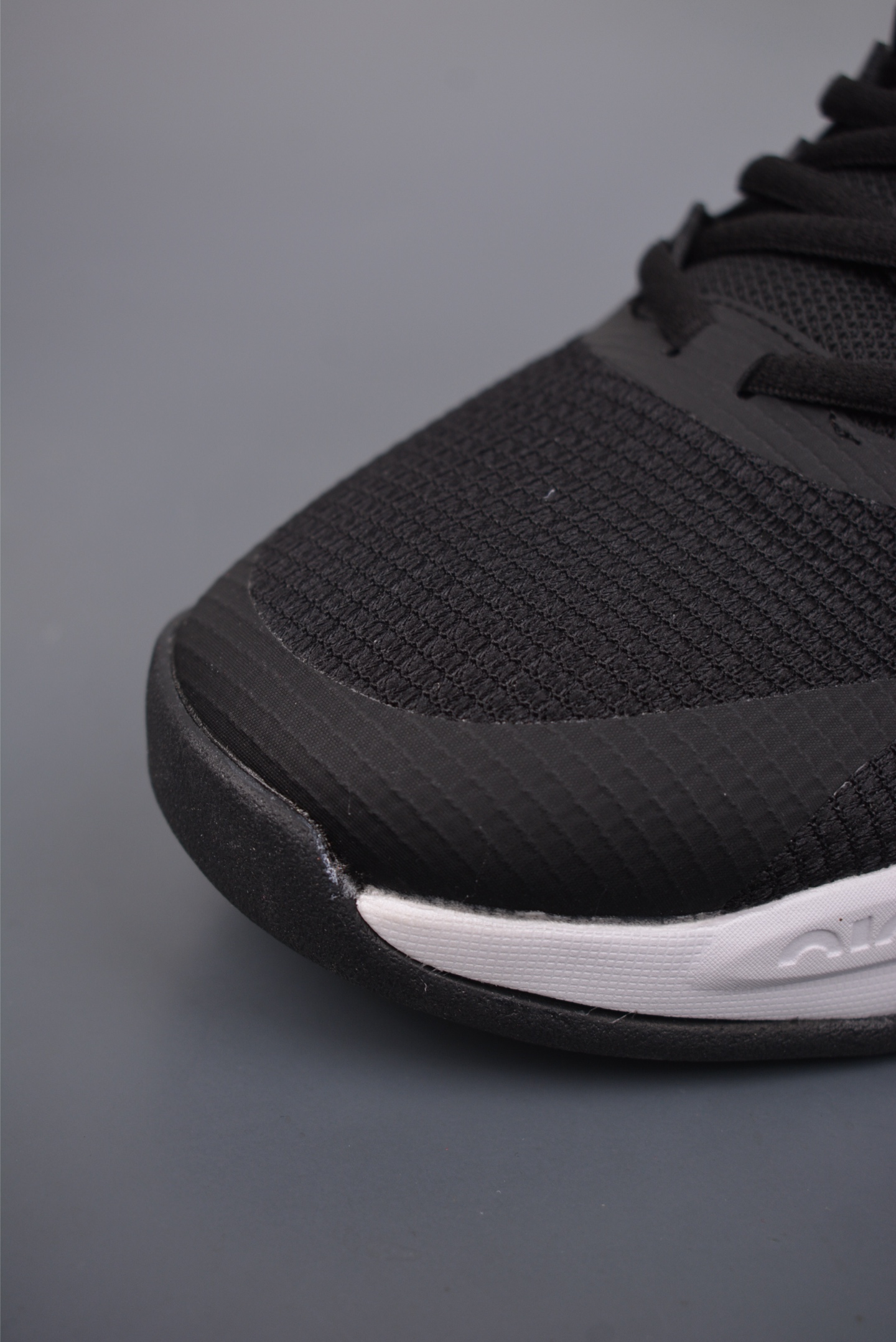 Nike Air Max Alpha TRAINER 5 Black and White DM0829-001