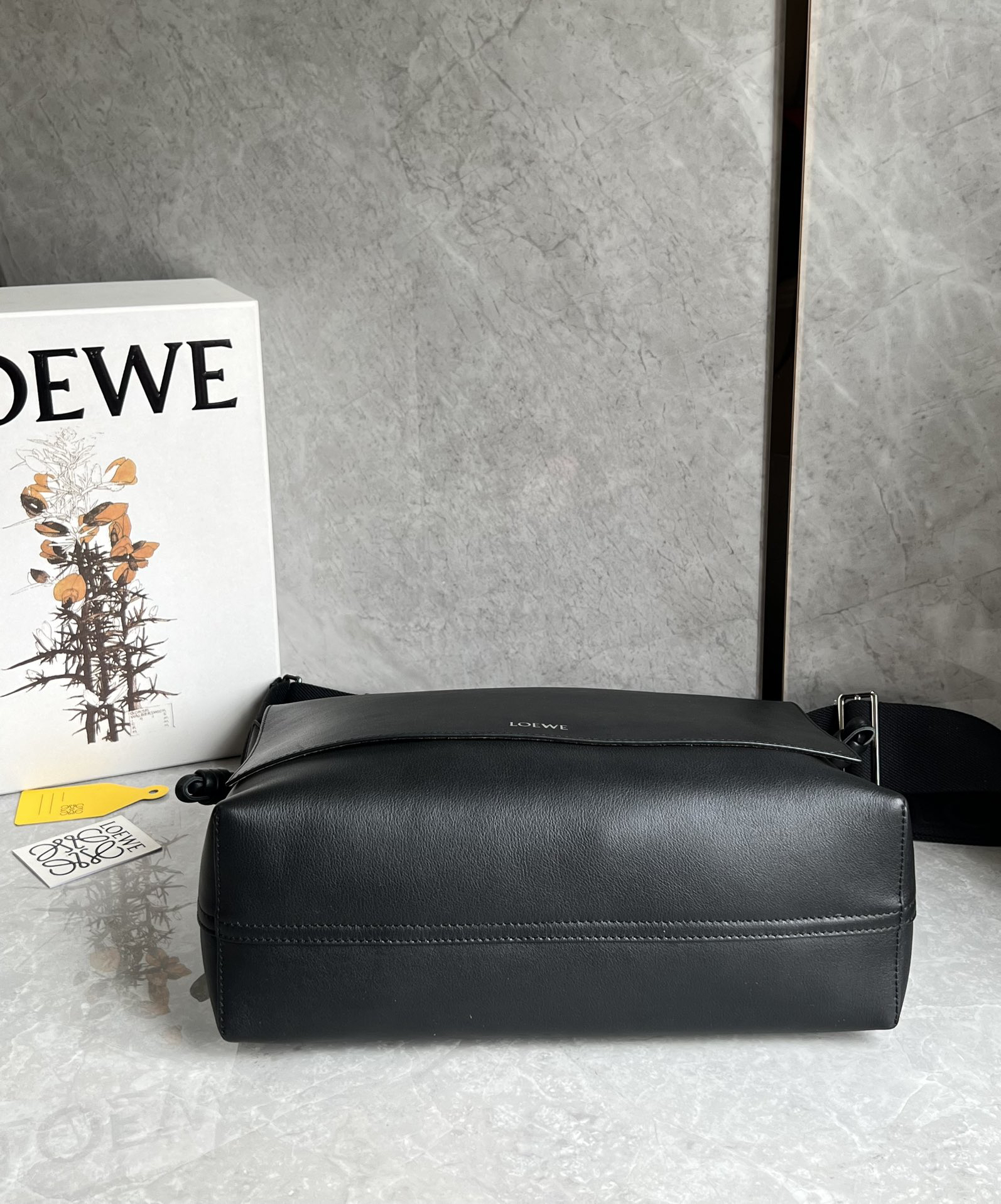 Loewe Flamenco satchel messenger bag 0901