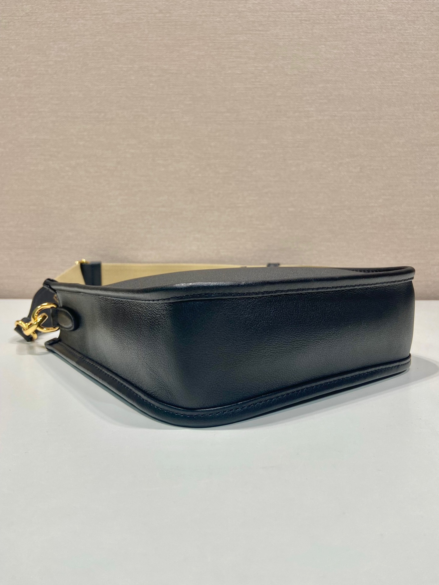Prada tote shoulder bag 1BH220