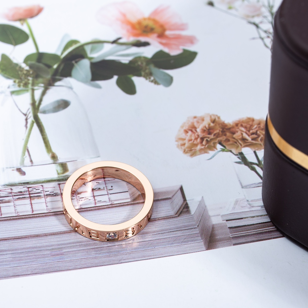 Bulgari letter logo ring