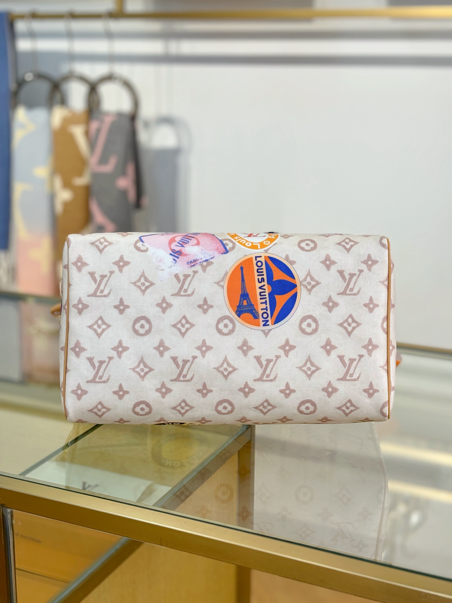 Louis Vuitton SPEEDY SOFT 30 Bag M14587