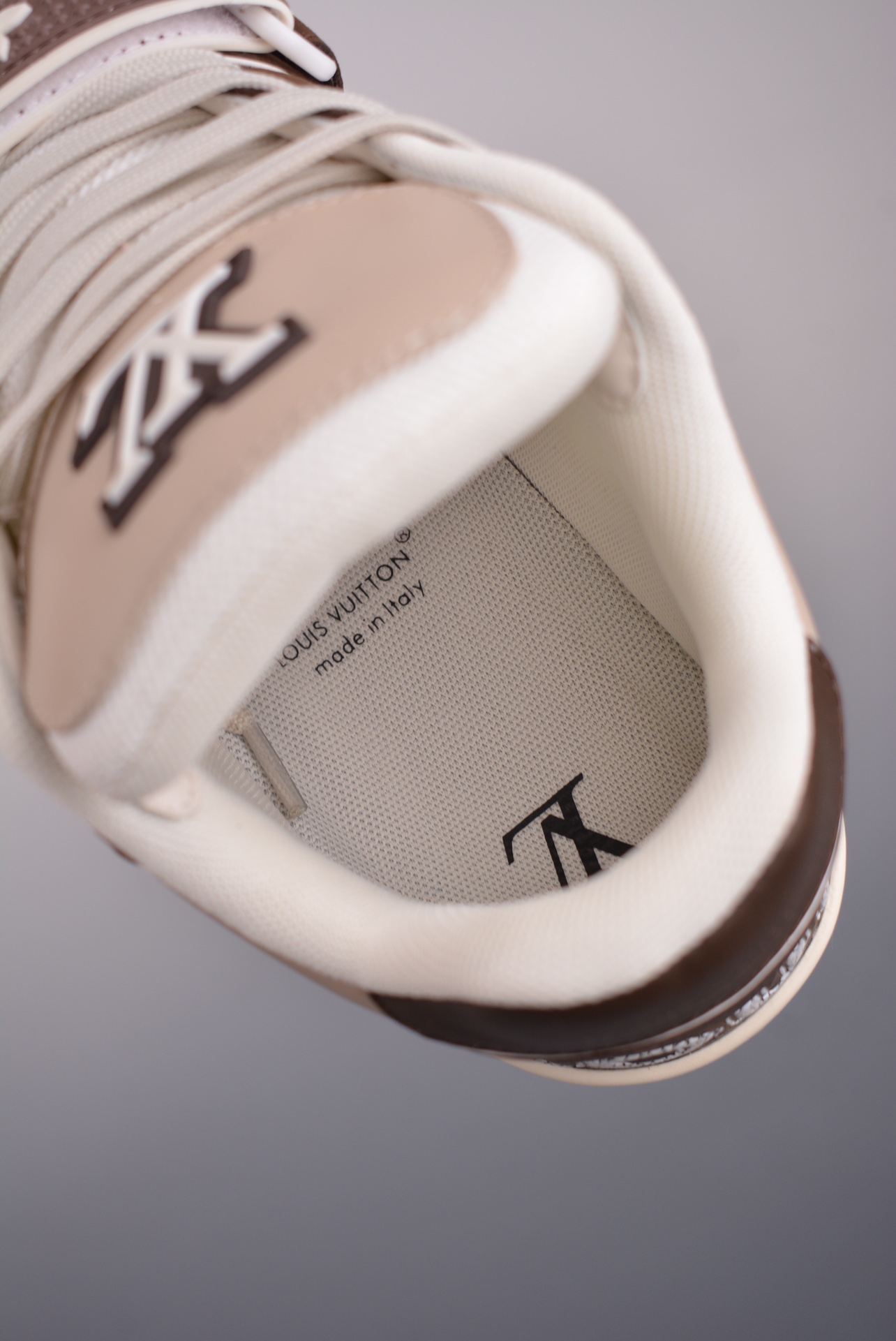 Louis Vuitton Trainer Sneaker Low Dark Brown White Khaki 1AC51G