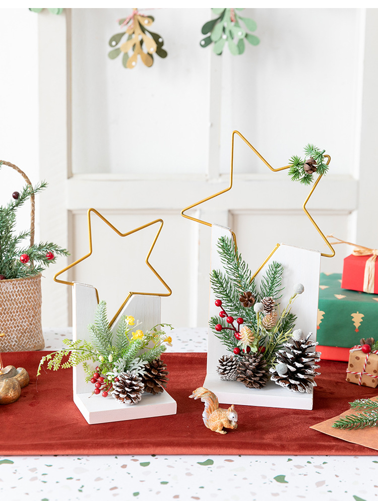 🎄Handcrafted LED Star Pinecone Christmas Decorations with Wooden Base