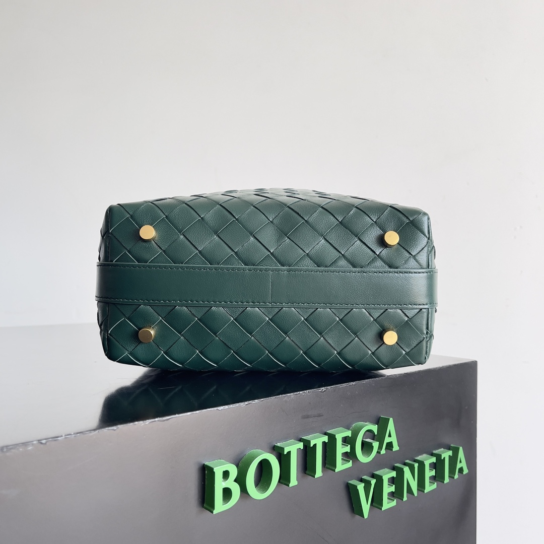 Bottega Veneta Year of the Snake Limited Edition Wallace Handbag 754443