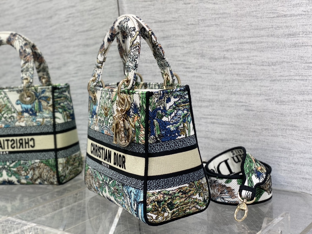 Dior CD Lady Embroidered Diana Bag 6605