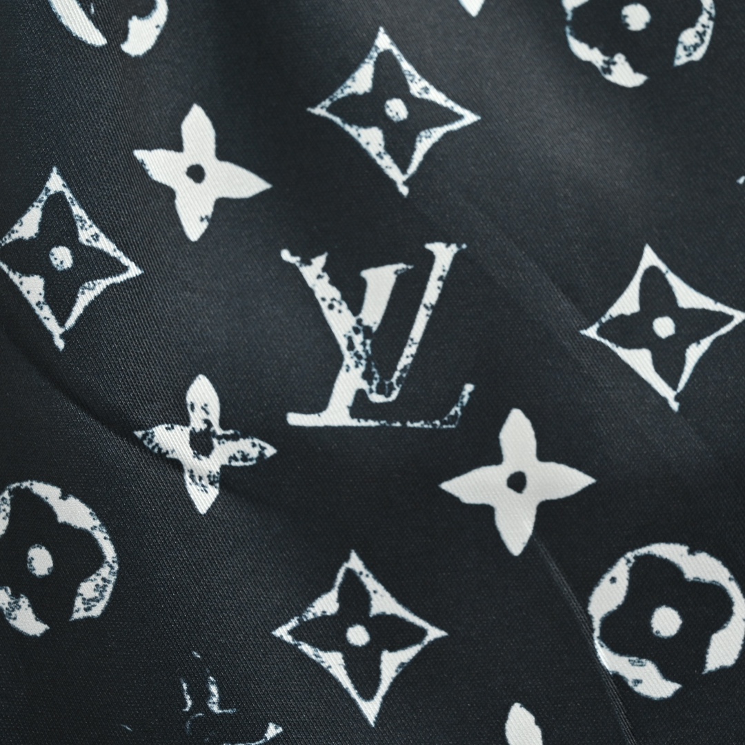 Louis Vuitton 24ss all over print monogram silk suit beach shorts