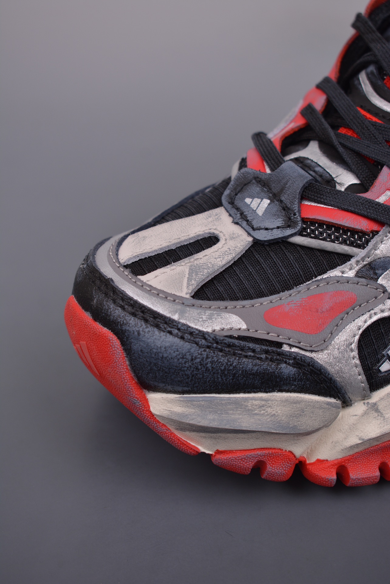 Adidas XLG Runner Deluxe black, white, gray and red old version IH0615