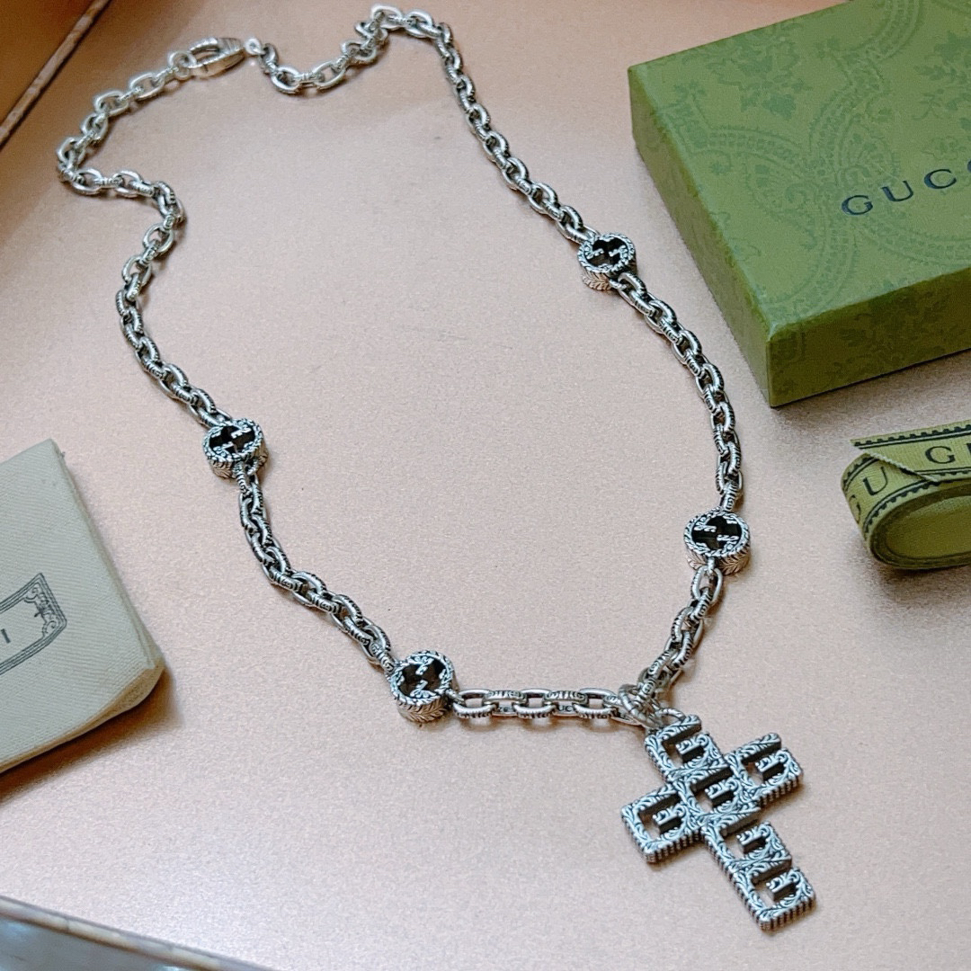 Gucci Anger Forest series new GG cross vintage necklace