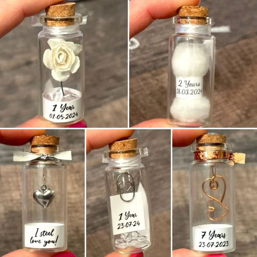 ❤️Anniversary miniature gift