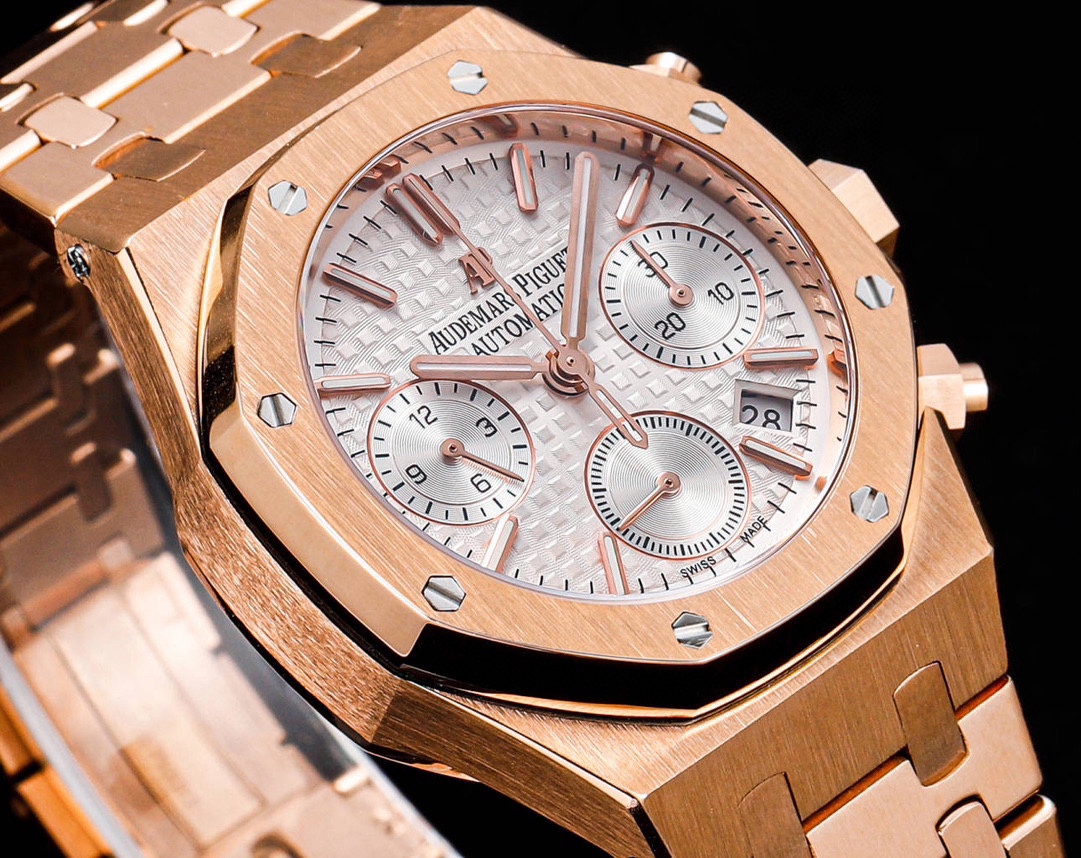 Audemars piguet Royal Oak series 26715BC.ZZ.1356BC.01