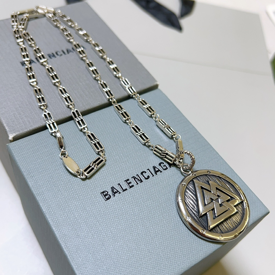 Balenciaga Round Shield Chain Vintage Necklace
