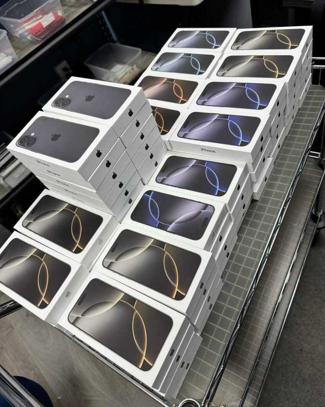 🎁2025 Amazon Warehouse Return Pallets📱💻🎮 - Last Chance to Order