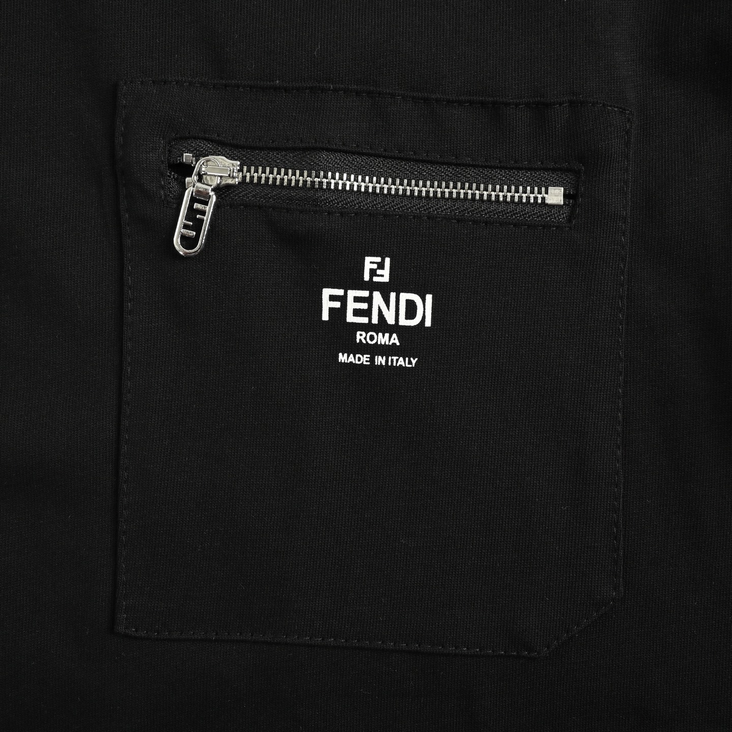 Fendi 25ss pocket zipper lettering logo short sleeve