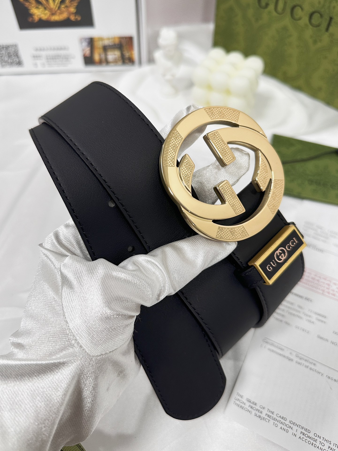 Gucci carved steel buckle leather belt width 3.8cm
