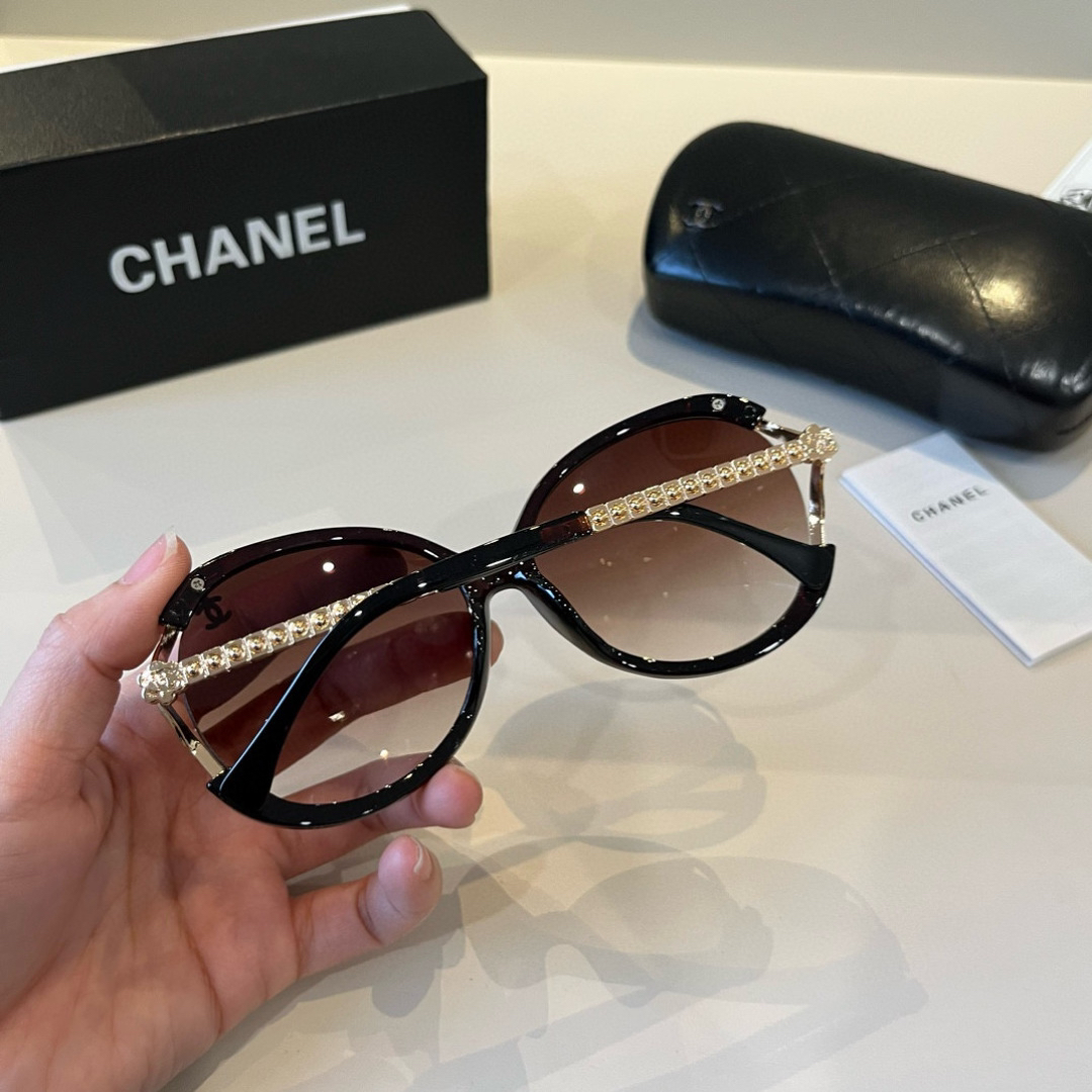 Chanel round frame sunglasses
