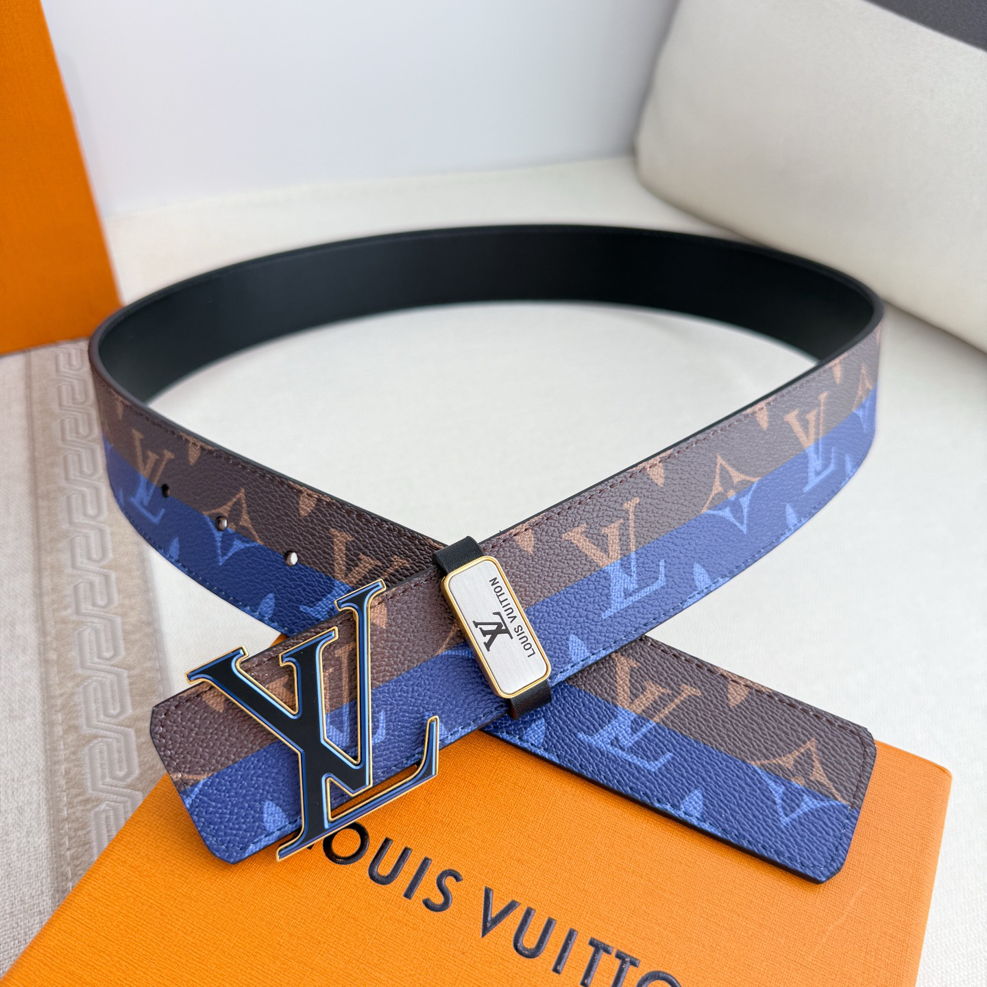 Louis Vuitton Two-tone Monogram Calfskin Men's Belt, 3.8CM Width