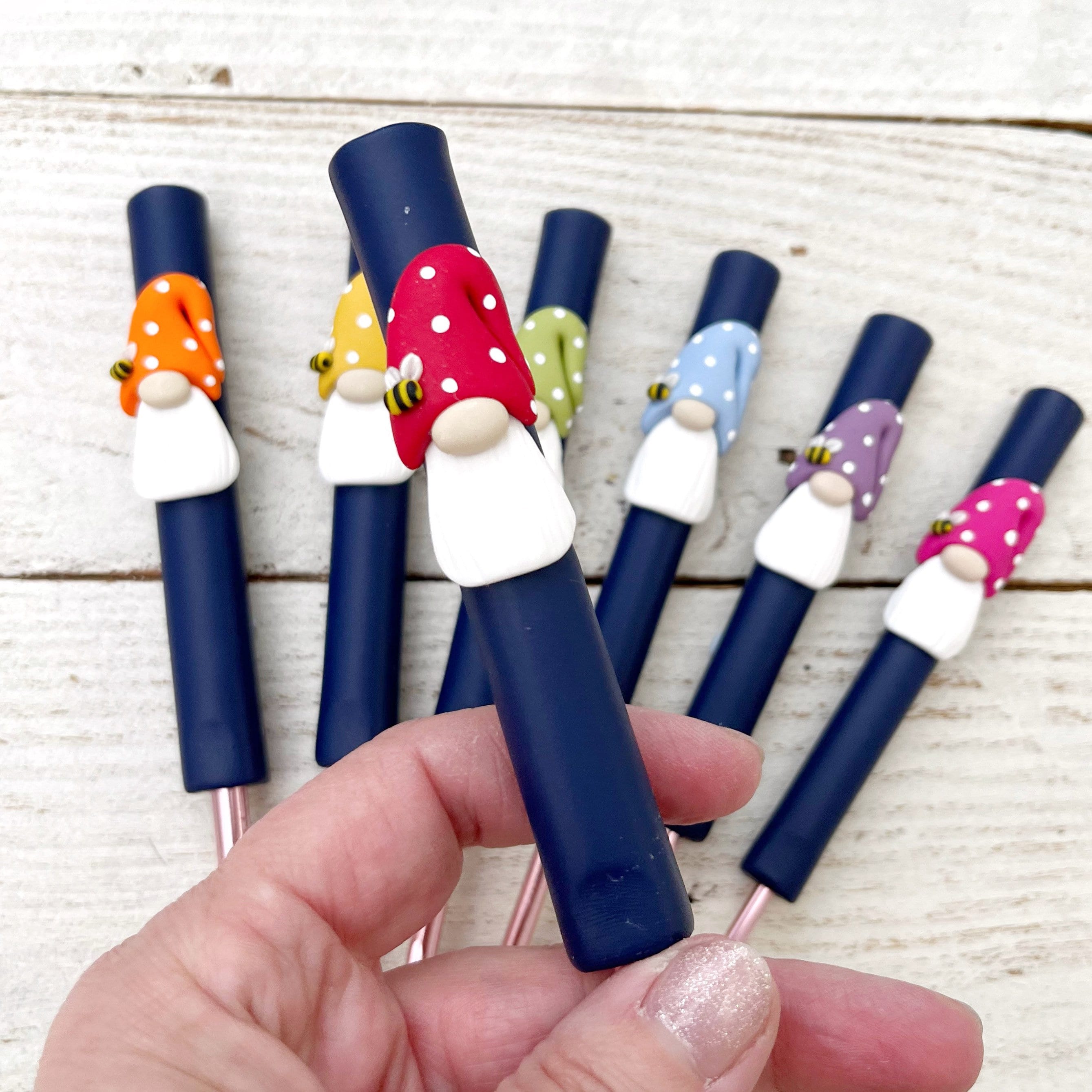 Set of 7 Rainbow yarn ball crochet hook