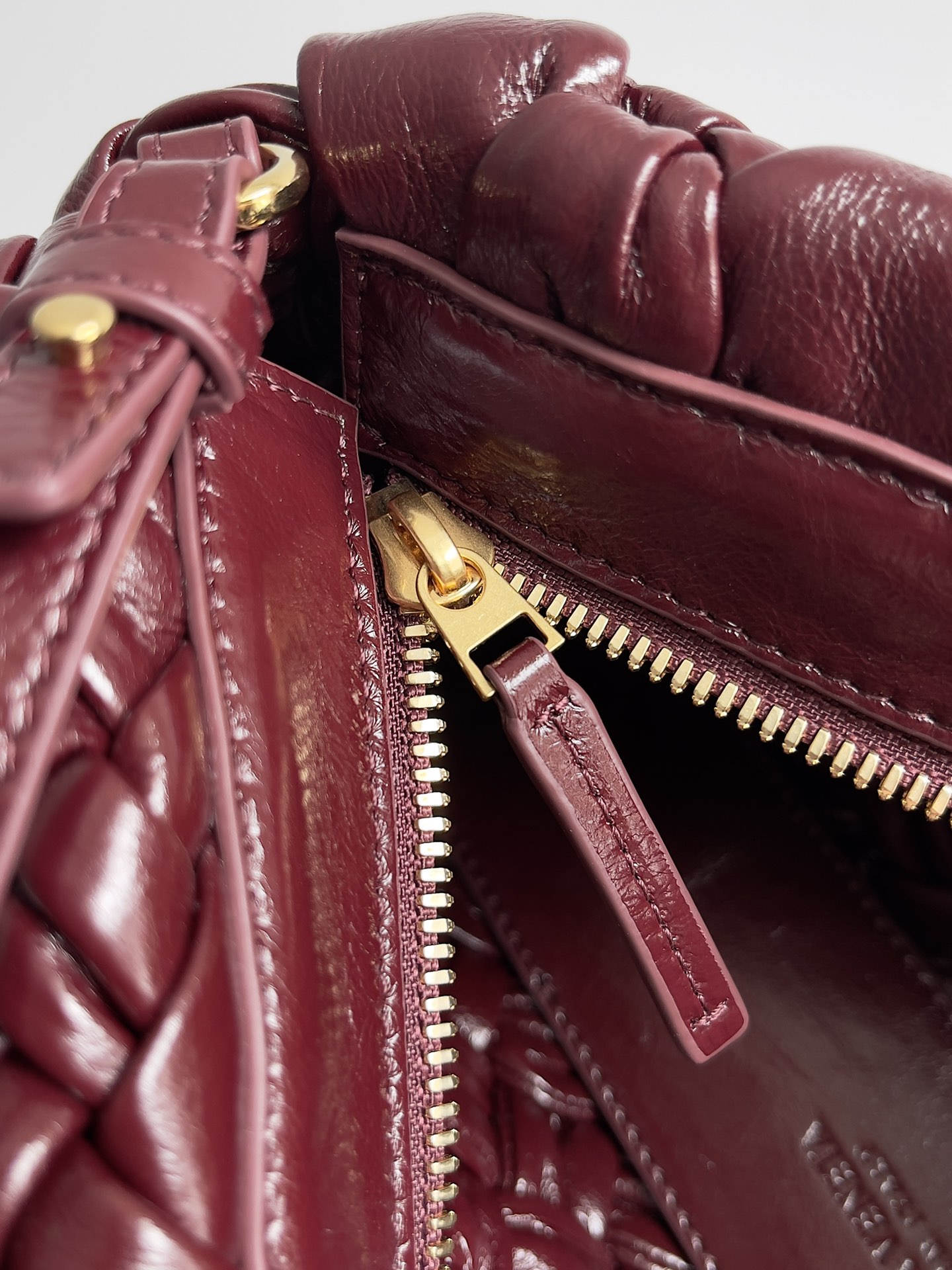 Bottega Veneta Kalimero cha cha woven handbag 785780