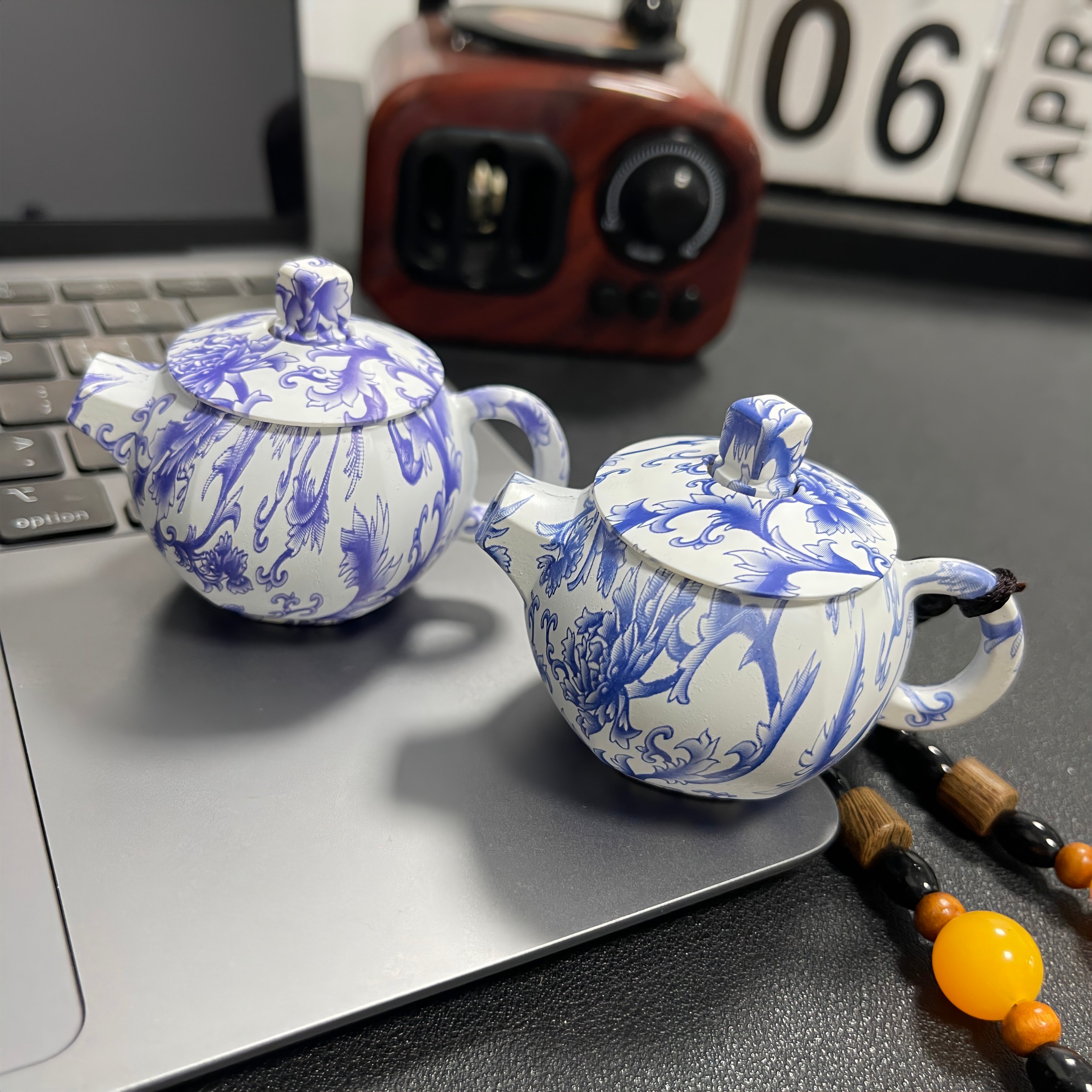 Blue And White Porcelain Teapot Lighter, Refillable Lighter