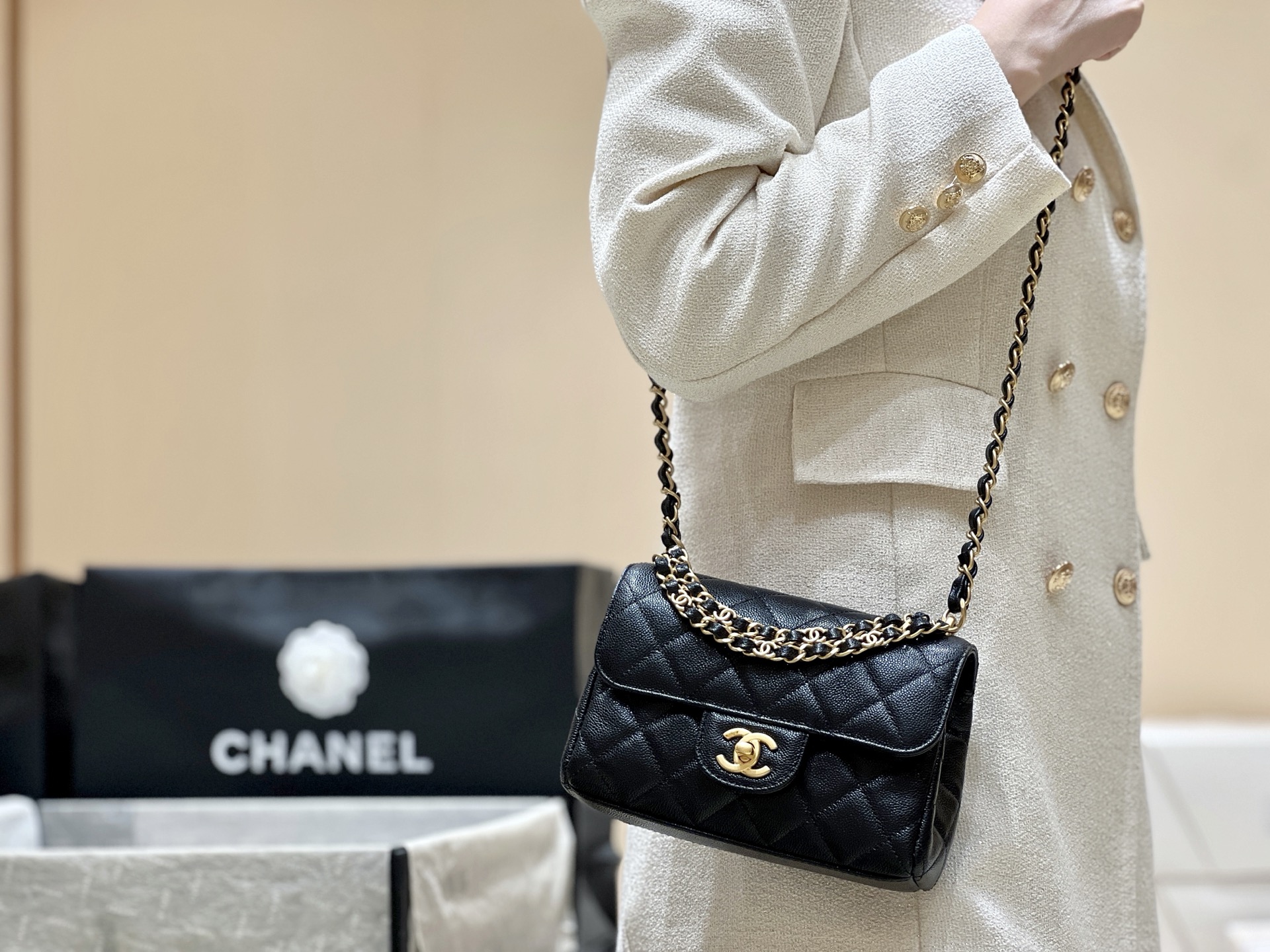 Chanel 25P Spring/Summer Preview Series Chain Bag AS5240