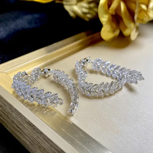 💎💎Super sparkling heart earrings front and back two wear light luxury versatile earrings