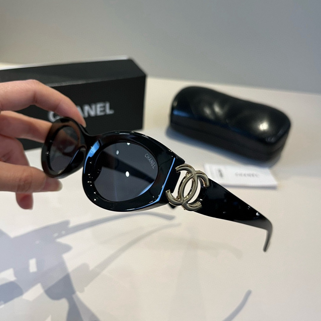 Chanel round frame sunglasses