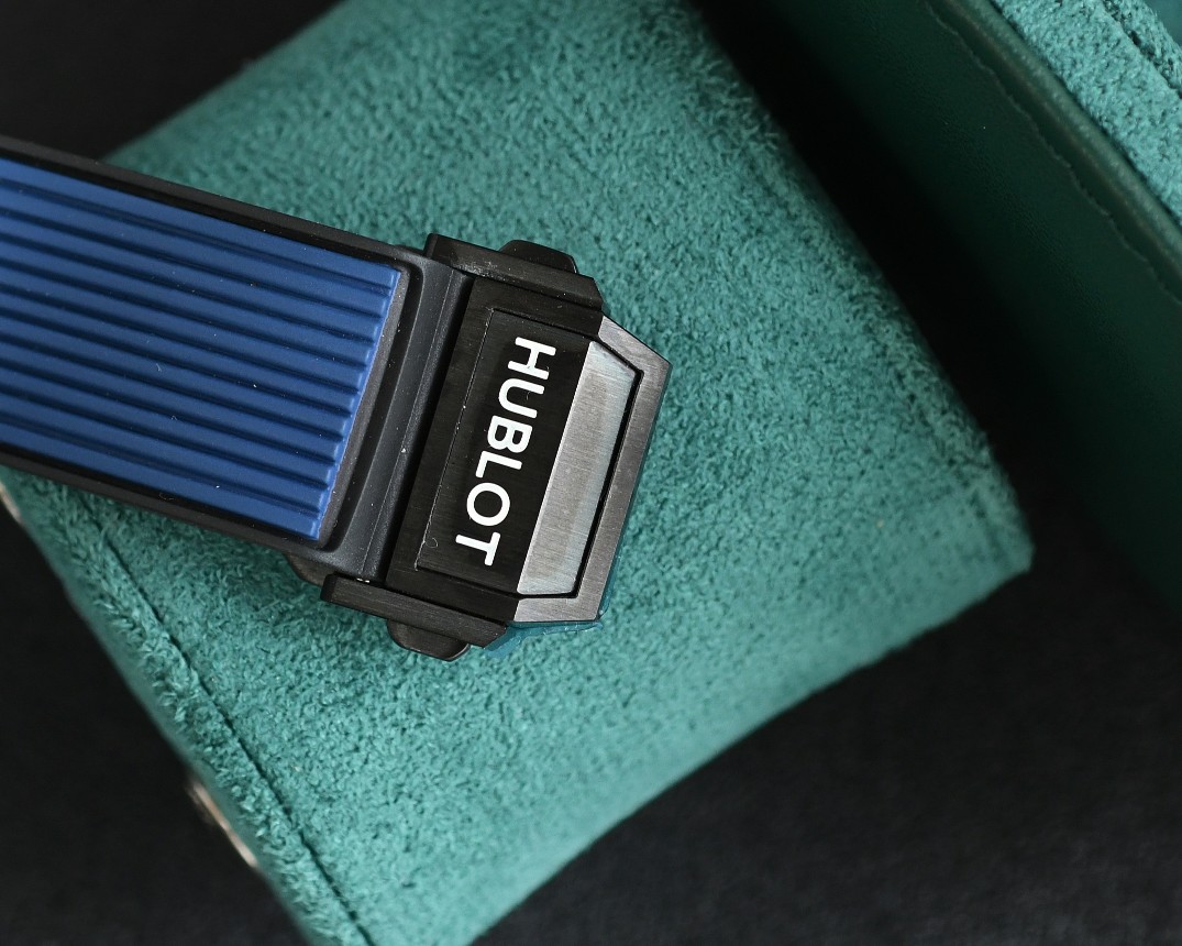 Hublot Big Bang Carbon Fiber Limited Edition