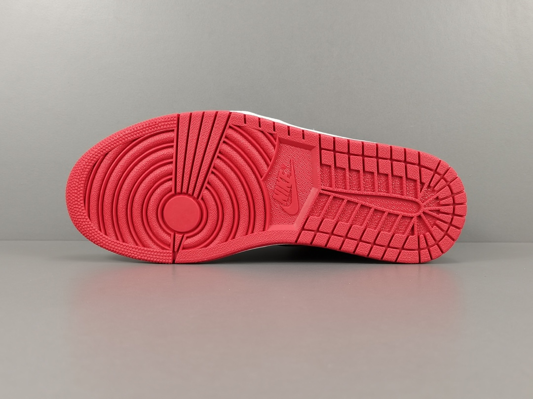 Nike Air Jordan 1 Retro High OGWide Patent 555088-063