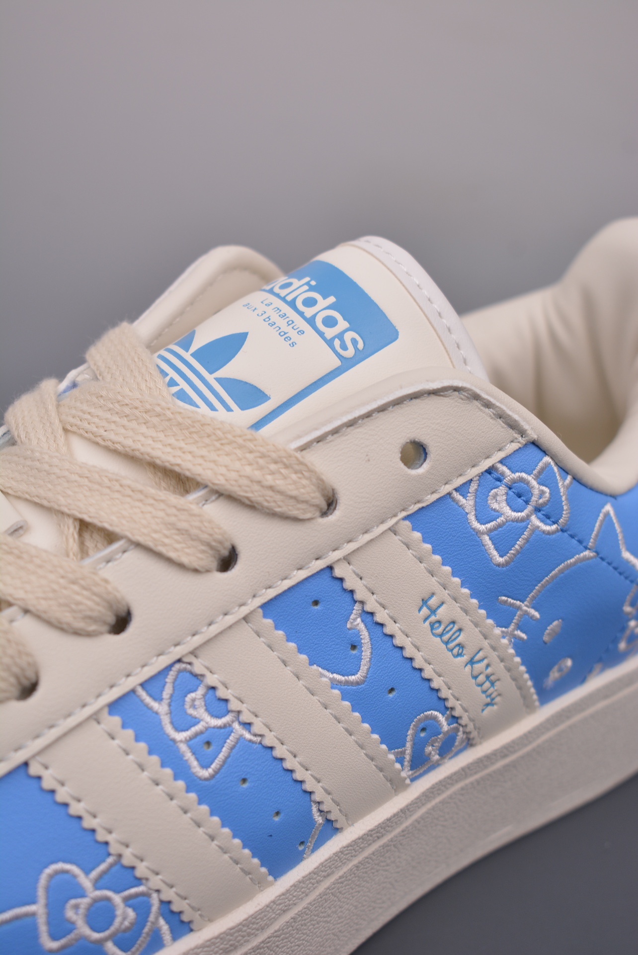 《Hello Kitty》x Adidas Originals Superstar XLGBlue Burst IG4477
